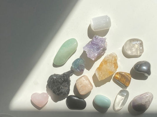 Crystals used in the Scented Candle in Jar collection, enhance relaxation, set intentions and bring positive energy.