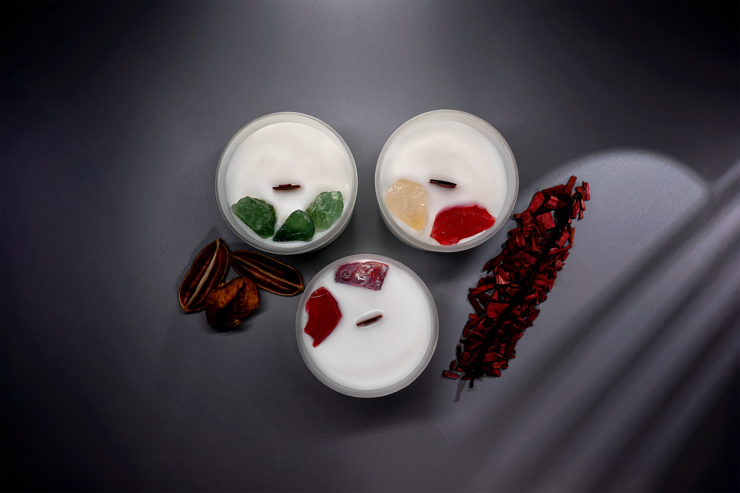 Handmade soy wax scented candles with wooden wicks. Eco-friendly Candle. Home Decor Candle. Gift Idea Candle.
