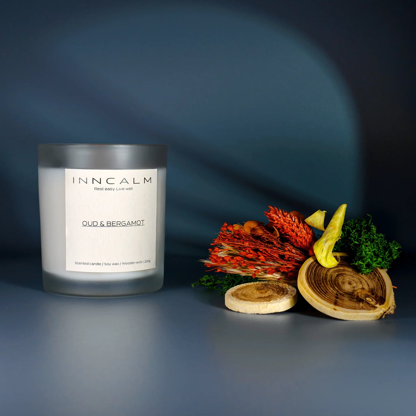 Oud & Bergamot scented candle in a glass jar, oud wood and citrusy bergamot, natural soy wax and crystal decoration.