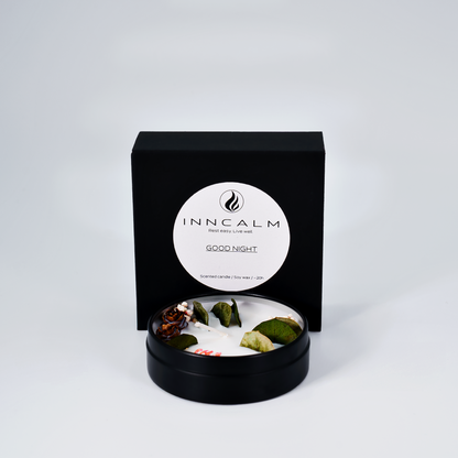 Good Night soy wax scented candle – back label with natural ingredients and calming properties for a restful night.