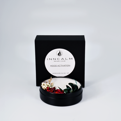 Mood Activation soy wax scented candle – back label with ingredients and benefits for an energizing and refreshing atmosphere.
