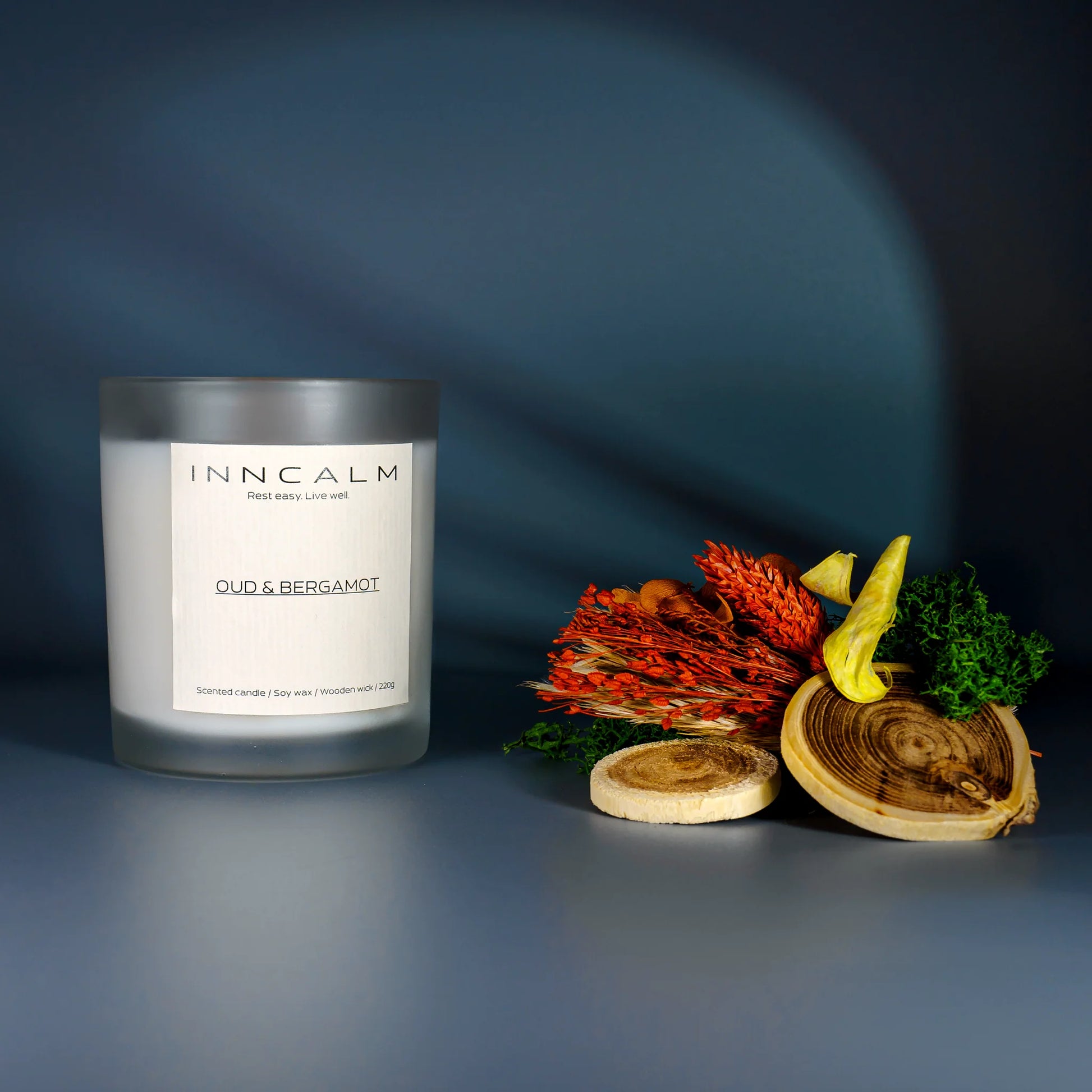 Oud & Bergamot scented candle in a glass jar, oud wood and citrusy bergamot, natural soy wax and crystal decoration.