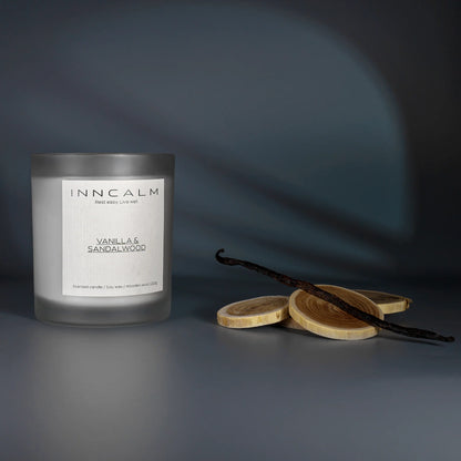 Vanilla & Sandalwood scented candle in a glass jar, sweet vanilla and warm sandalwood, soy wax and crystal decoration.